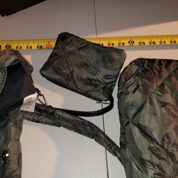 Brand new Women's Purse with makeup bag & another larger bag--$50 obo - Picture 9 of 11